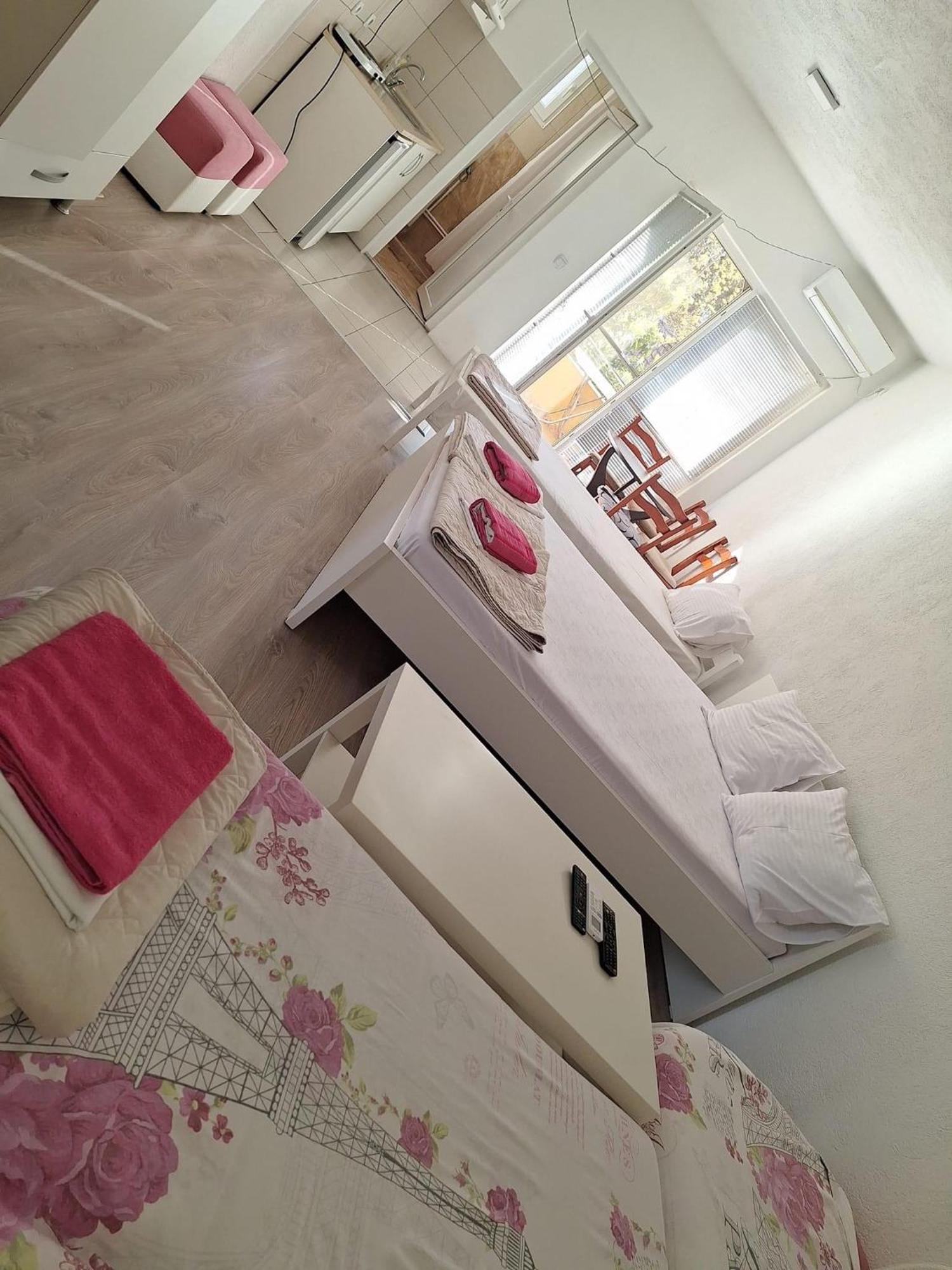 Apartments Ana Dojran Bagian luar foto